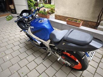 Suzuki GSX-R 600 - 7