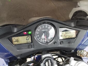 Honda VFR 800 VTEC - 7