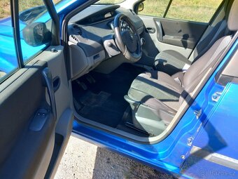 Renault Scenic II ,1.4i 16V. Klima. Alu kola. Model 2004 - 7