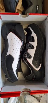 Specialized, Giro - 7