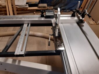 Formátovací pila s 4000 x 410 mm posuvným stolem. - 7