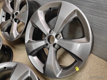 Alu disky 5x110 R18 original Jeep Cherokee (nepoužité) - 7