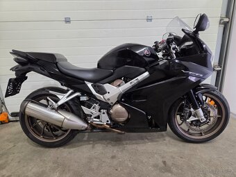 Honda VFR 800 VTEC - 7