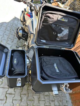 komplet kufry BUMOT Defender EVO jako nové - 7