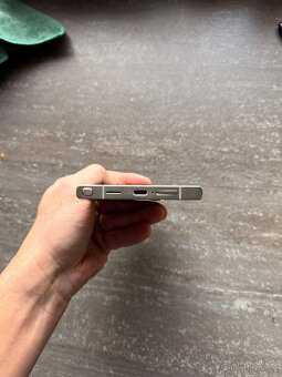 Samsung S24 Ultra 256gb - 7