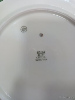 JÍDELNÍ SOUPRAVA - 7