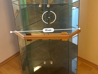 Krásná skleněná vytrína Glassbytex - 7
