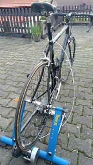 Prodám silniční kolo Cicli V včetně trenažéru Tack ve velmi - 7