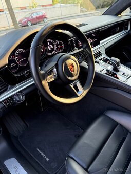 Porsche Panamera Turbo - 7