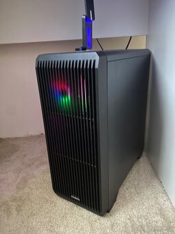 Herní PC: vodní chlazení,i3 10gen.,24GbDDR4,SSD256Gb,HDD2TiB - 7