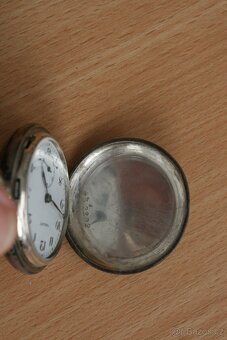 Historické starožitné stříbrné, tulové kapesní hodinky - 7