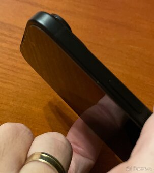 Apple Iphone 15, 128GB RAM, iOS 26.1 - 7