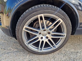 Audi Q7 S-Line 3.0TDI 176kW 4x4 - 7