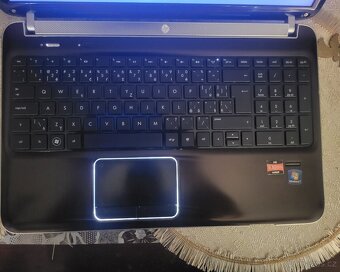 HP Pavilion dv6-6130ec čtyřjádro 8 GB RAM SSD - 7