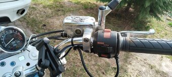Honda VF 750 C Magna - 7