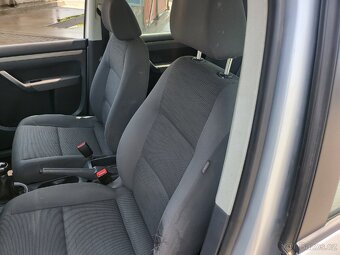 VW Touran 1.9 TDI, 77kw, nová STK,model 2009. - 7