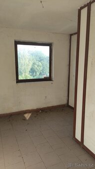 Prodej komerčního objektu v obci Všemyslice - Neznašov - 7