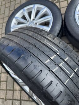ORIGINÁL Alu Volkswagen London R17, 5x112 - TOP, LETNÍ, TPMS - 7