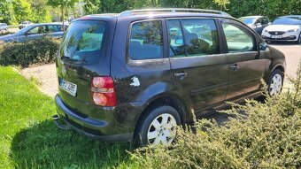VW Touran 2.0 Tdi 103kW, AUTOMAT - 7