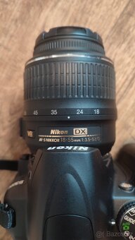 Nikon D3000 + objektivy - 7