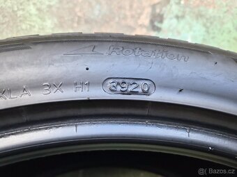 Pár zimních pneu Hankook Winter ICept Evo³ 275/40 R21 XL - 7
