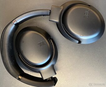 JBL Tour One M2 - kompletní přísluš. jako nové - 7