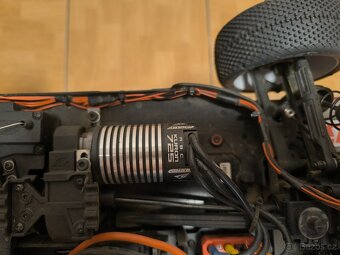 Team Corally Radix 4S+ přislušenství - 7