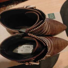 Krásné dámské kozačky - 7