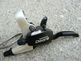 Shimano Deore 3x9 Dual Control páky - 7