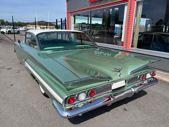 1960 Chevrolet Impala Sportcoupe - 7