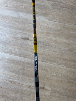 Hokejka Bauer PROTO R GOLD pravá, P28 i P92, flex 77 a 87 - 7