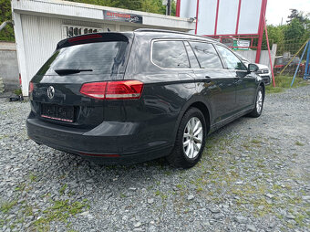 Volkswagen Passat, 110kw,APP,NAVI,r.2017,automat - 7