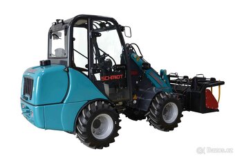kloubový nakladač, motor kubota, 4Válce - 7