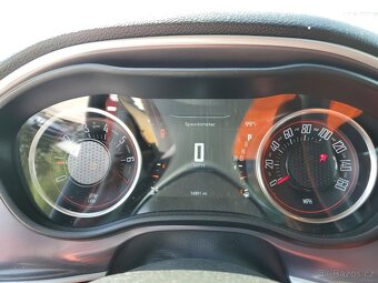 Dodge Challenger SXT 3.6 V6, automat, najeto jen 27tis. km - 7