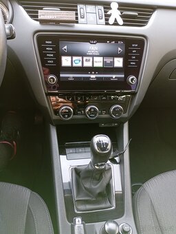 Škoda Octavia Kombi - 7