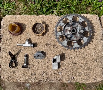 Jawa 50 Jawetta, Stadion - díly - 7