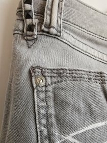 Nové jeans zn. Tommy Hilfiger - 7