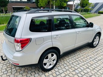 Subaru Forester 2.5i 4x4 AUT VÝHŘEV TAŽNÉ 30 JAHRE COMFORT - 7