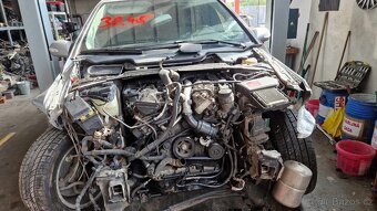 Mercedes Benz R 320 Cdi 4 matic 165kw - 7