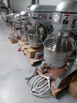 Kuchyňský robot 10 L šlehač hnětač těsta profi - 7