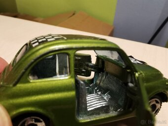 Politoys Fiat 500L - 7