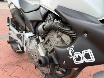 Honda CB 600F Hornet - super stav - 7