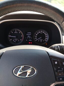 HYUNDAI TUCSON 1,6 CDRI TOP STAV VYHŘÍVANÁ SEDADLA + VOLANT - 7