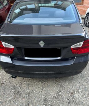 BMW E90 320i - 7
