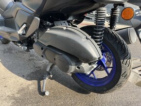 Yamaha X max 125-havarovaná motorka - 7