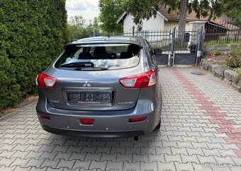 Mitsubishi Lancer 1,8i Pravidelný servis 1 Majit benzín - 7