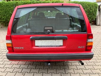 VOLVO 940 2.3i - 7