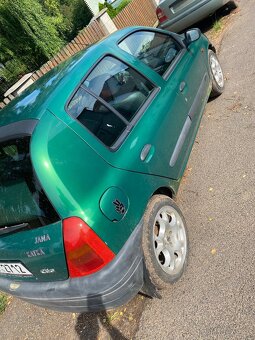 Renault clio 1.2 - 7