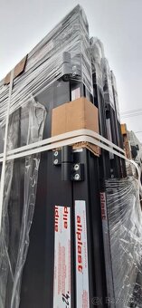 Prodám nové hliníkové dveře .Belgický profil. Aliplast - 7