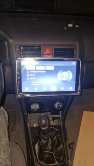 Autorádio 1din s displejem 180° - 7